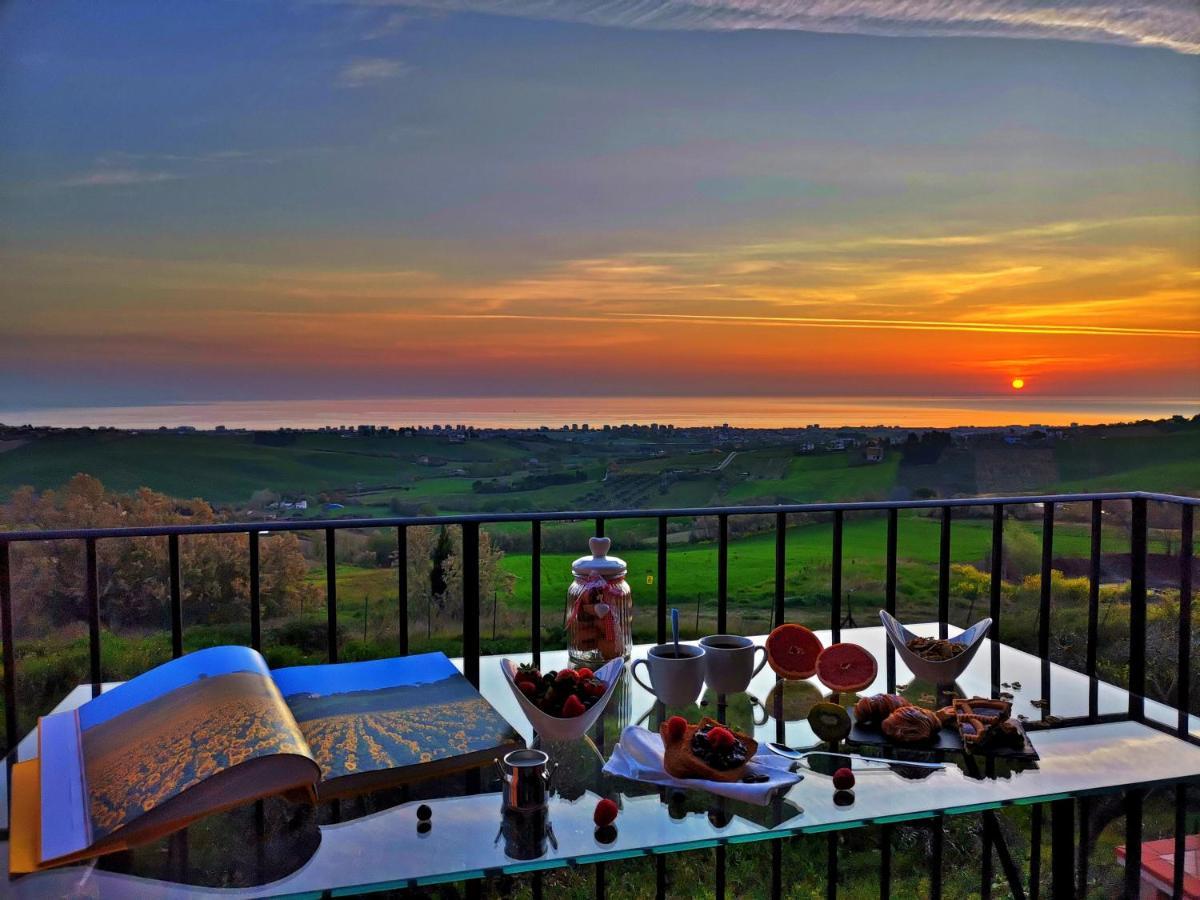 Live Your Dream San Costanzo Exterior foto